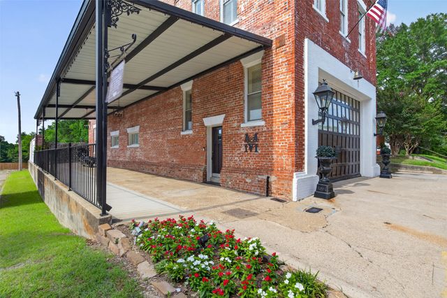 664 Stoner Avenue, Shreveport, LA 71101