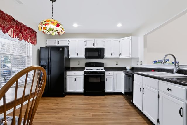 2059 Pelican Drive, Franklin, IN 46131
