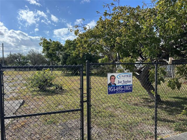 . NW 2nd Ave, Hallandale Beach, FL 33009