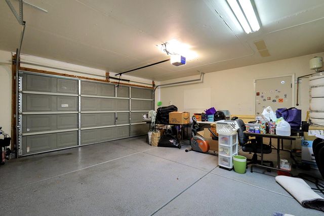 1545 Black Bear St, Roseville, CA 95747