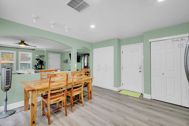 1545 Black Bear St, Roseville, CA 95747