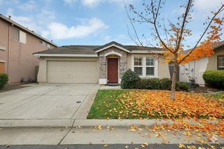 1545 Black Bear St, Roseville, CA 95747