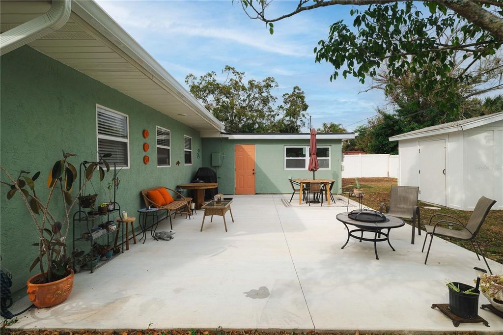 Image 19 of property listing at 7423 ORPINE DRIVE N, St Petersburg, FL 33702