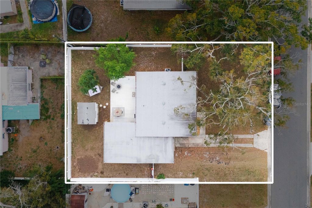 Image 27 of property listing at 7423 ORPINE DRIVE N, St Petersburg, FL 33702