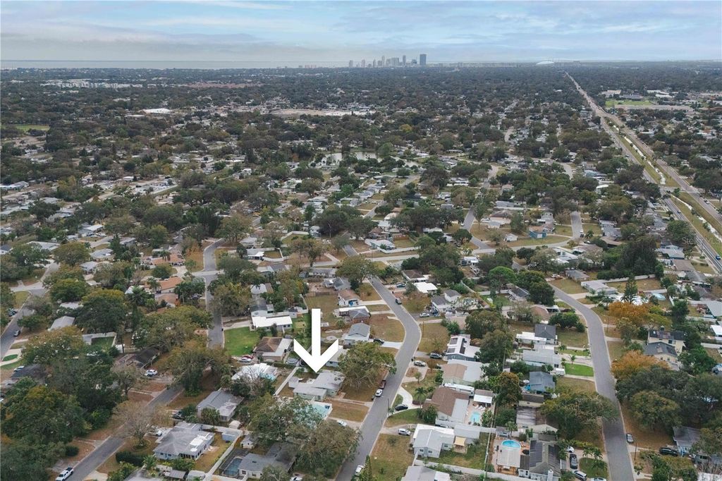 Image 28 of property listing at 7423 ORPINE DRIVE N, St Petersburg, FL 33702