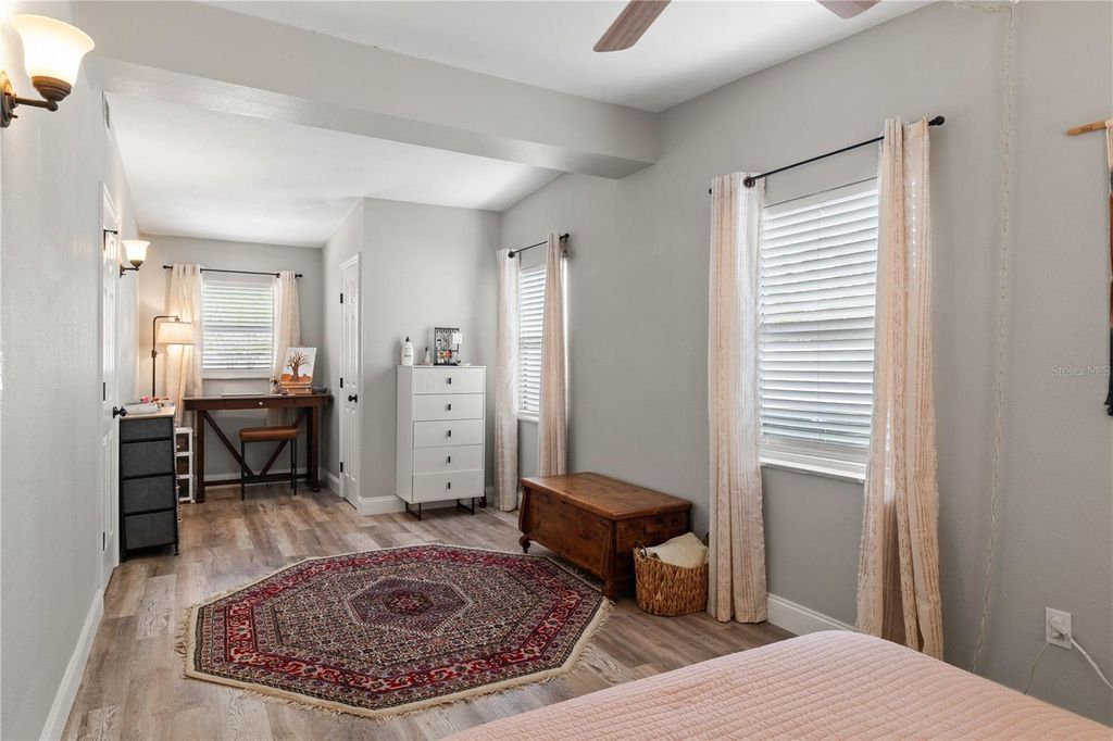 Image 10 of property listing at 7423 ORPINE DRIVE N, St Petersburg, FL 33702