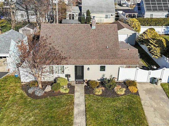 51 Butternut Lane, Levittown, NY 11756