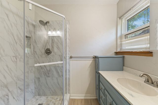 519 Staffordshire Drive, Irving, TX 75061