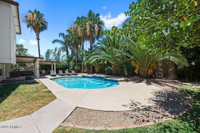 4402 E VISTA Drive, Phoenix, AZ 85032
