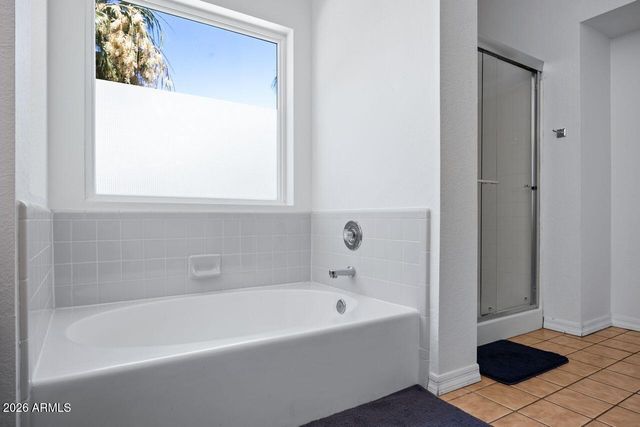 4402 E VISTA Drive, Phoenix, AZ 85032