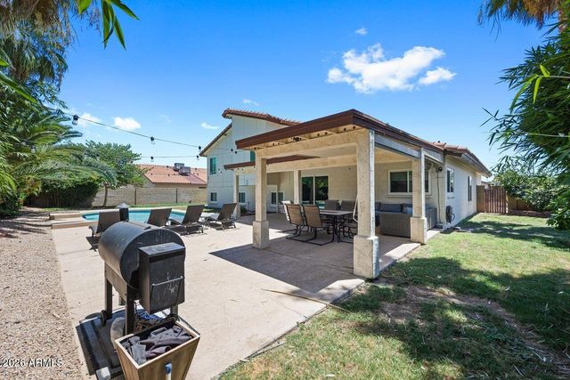 4402 E VISTA Drive, Phoenix, AZ 85032