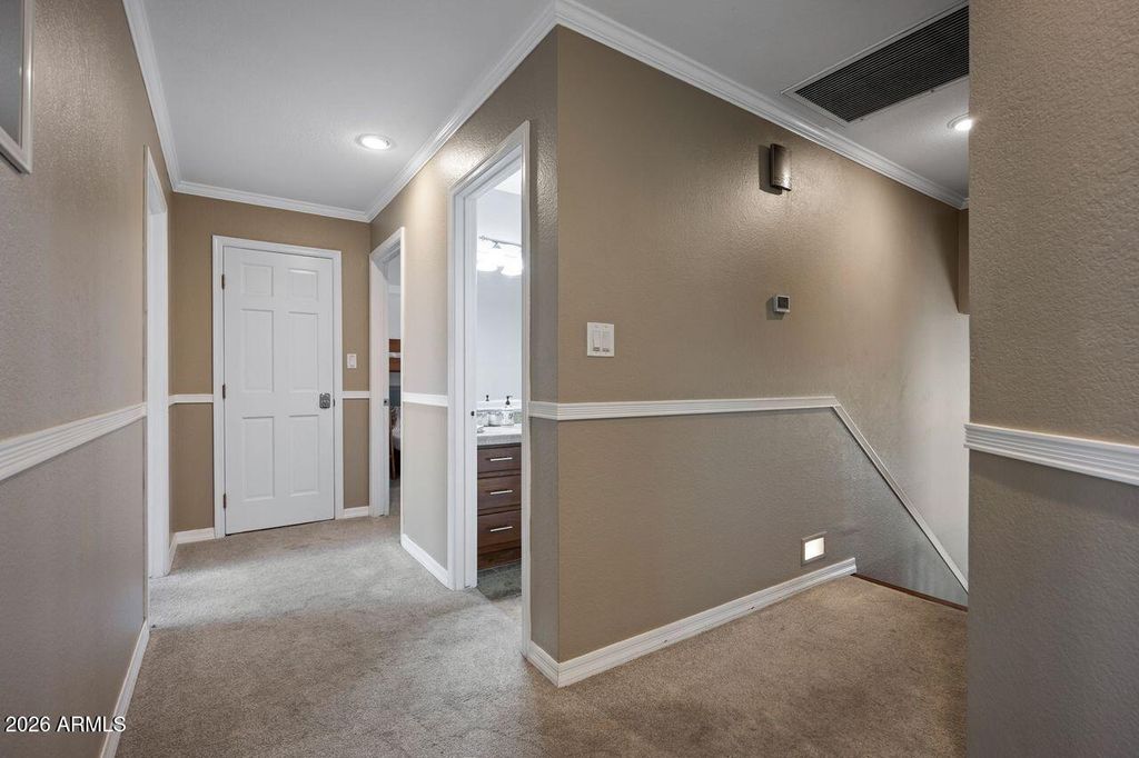 Image 22 of property listing at 4402 E VISTA Drive, Phoenix, AZ 85032