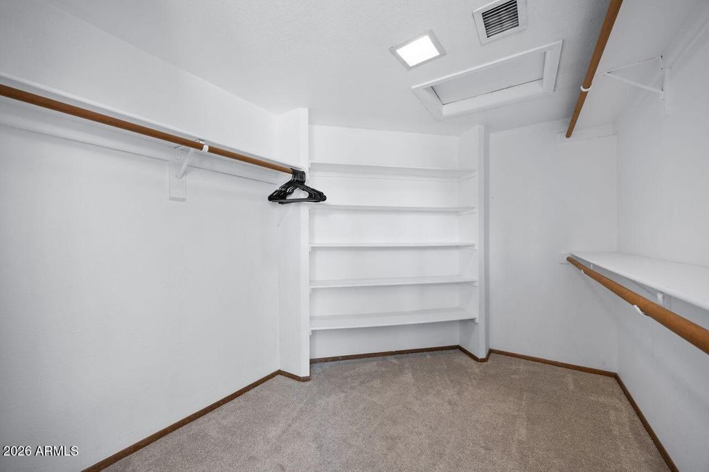 Image 26 of property listing at 4402 E VISTA Drive, Phoenix, AZ 85032