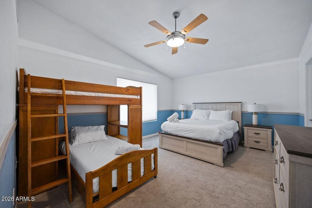 Image 29 of property listing at 4402 E VISTA Drive, Phoenix, AZ 85032