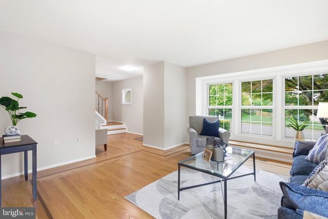 13179 LADYBANK LN, Herndon, VA 20171