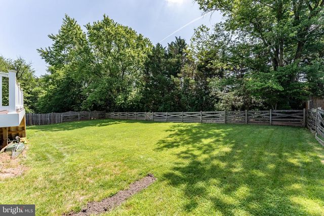 13179 LADYBANK LN, Herndon, VA 20171