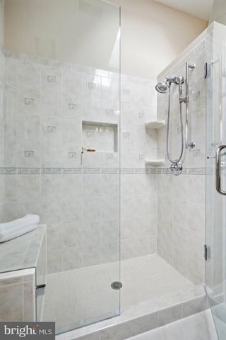 13179 LADYBANK LN, Herndon, VA 20171