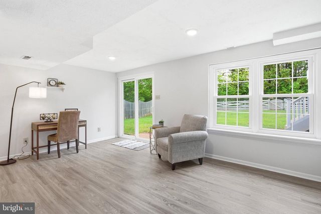 13179 LADYBANK LN, Herndon, VA 20171
