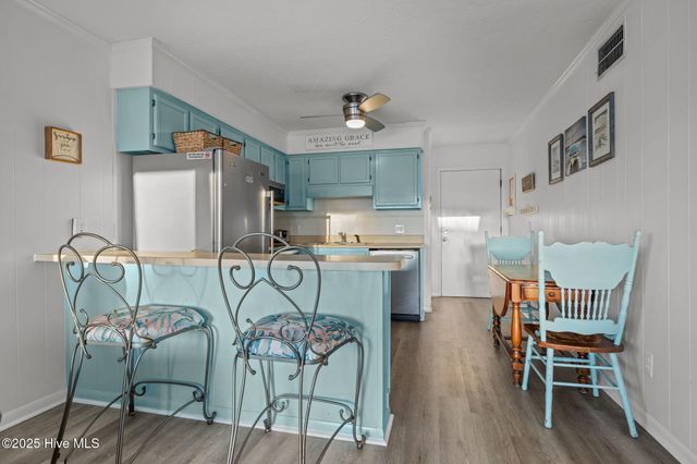 301 Commerce Way Way 360, Atlantic Beach, NC 28512