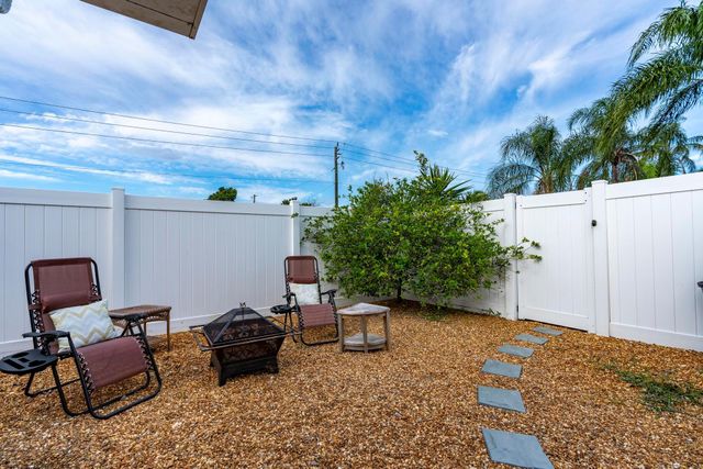 601 SE Karrigan Terrace, Port St Lucie, FL 34983
