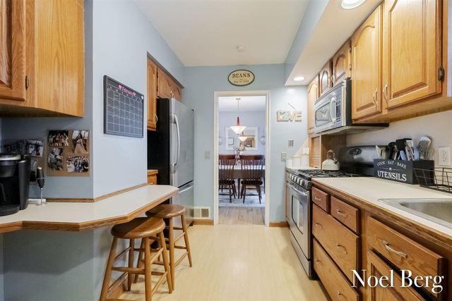 2169 Norman Street, Norton Shores, MI 49441