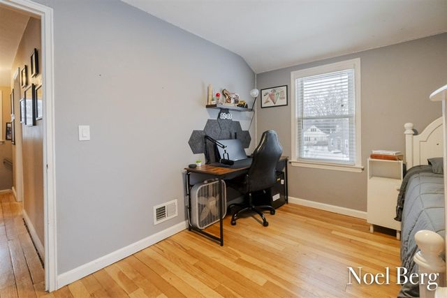 2169 Norman Street, Norton Shores, MI 49441