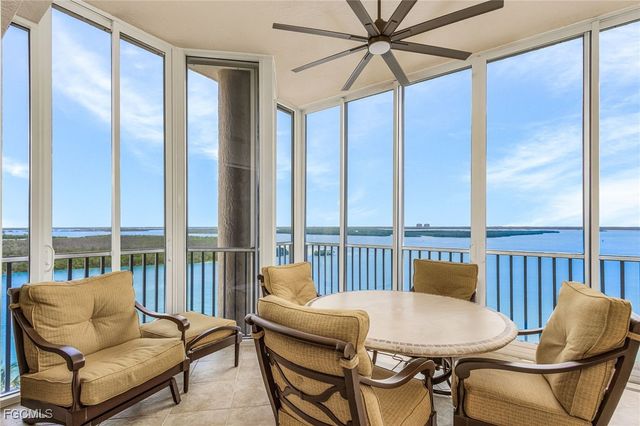 4137 Bay Beach LN 5P2, Fort Myers Beach, FL 33931