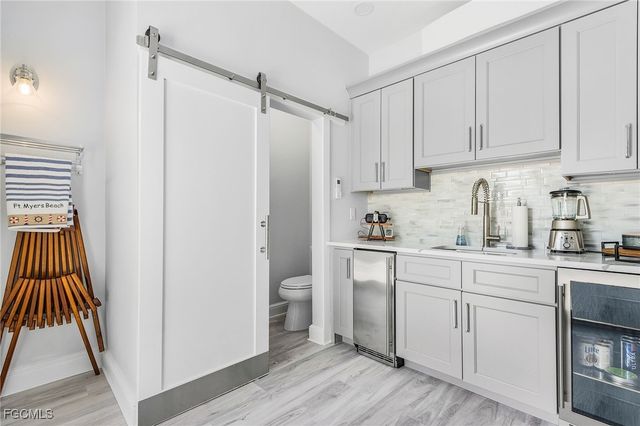 4137 Bay Beach LN 5P2, Fort Myers Beach, FL 33931