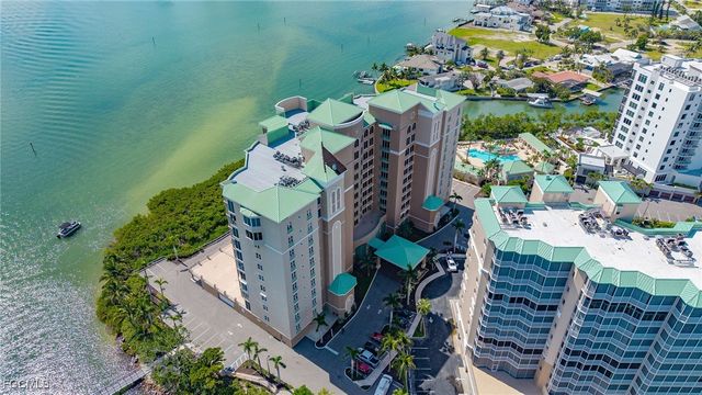 4137 Bay Beach LN 5P2, Fort Myers Beach, FL 33931