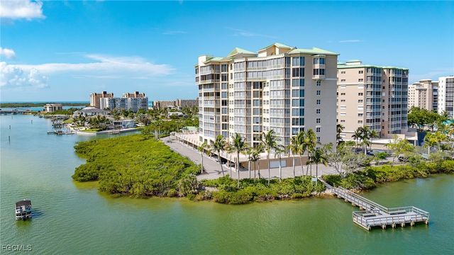 4137 Bay Beach LN 5P2, Fort Myers Beach, FL 33931