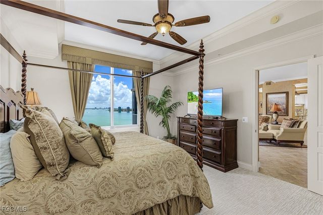 4137 Bay Beach LN 5P2, Fort Myers Beach, FL 33931