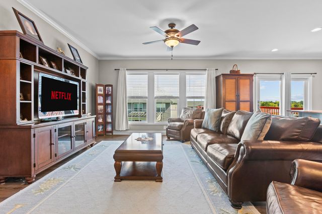 161 Shinnecock Hill Drive, Georgetown, KY 40324