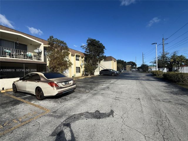 7823 Miller Drive C207, Miami, FL 33155