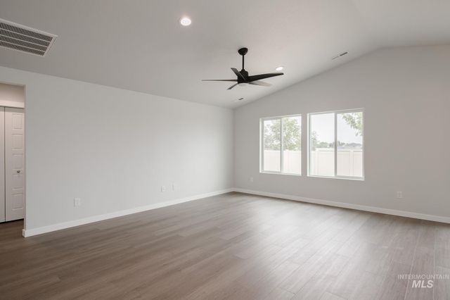 10501 W Tinder St, Star, ID 83669