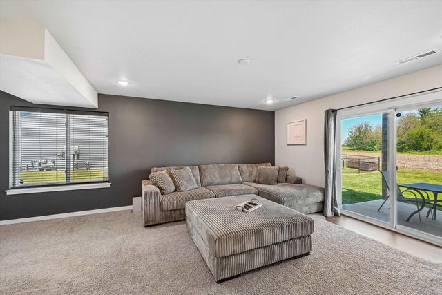710 Brook Ridge Avenue, North Liberty, IA 52317