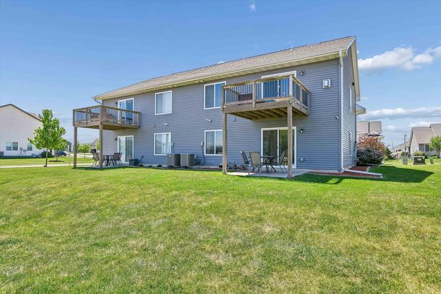 710 Brook Ridge Avenue, North Liberty, IA 52317