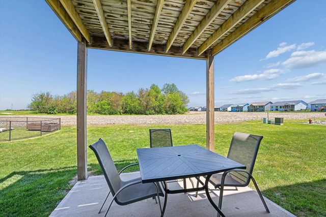 710 Brook Ridge Avenue, North Liberty, IA 52317