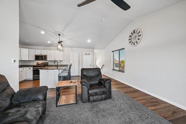 710 Brook Ridge Avenue, North Liberty, IA 52317
