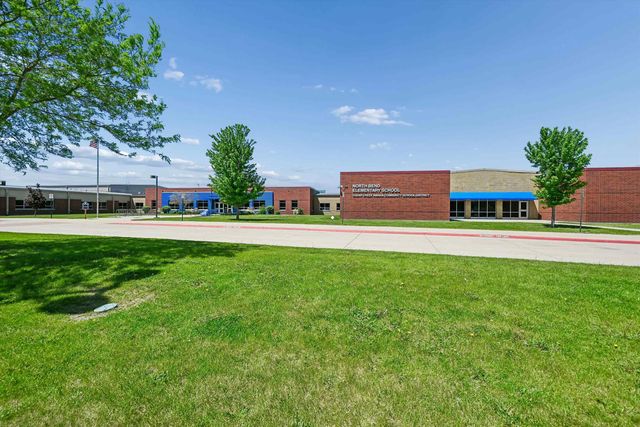 710 Brook Ridge Avenue, North Liberty, IA 52317