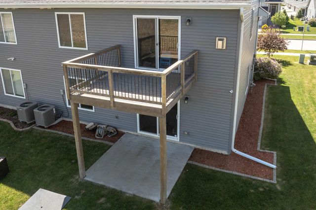 710 Brook Ridge Avenue, North Liberty, IA 52317