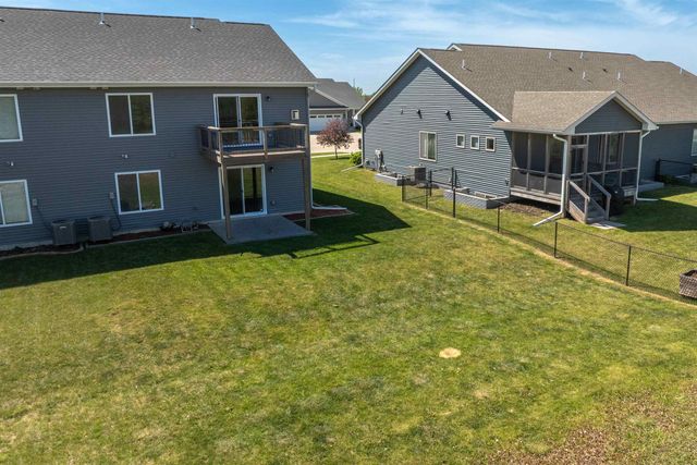 710 Brook Ridge Avenue, North Liberty, IA 52317