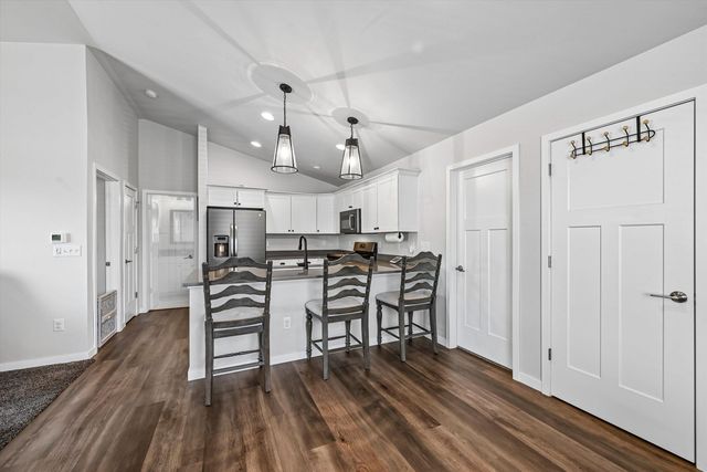 710 Brook Ridge Avenue, North Liberty, IA 52317