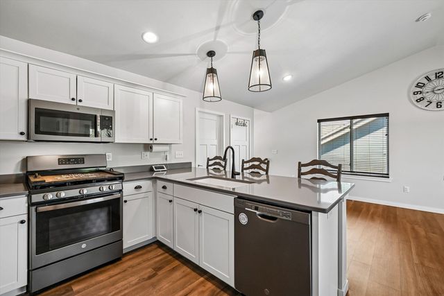 710 Brook Ridge Avenue, North Liberty, IA 52317