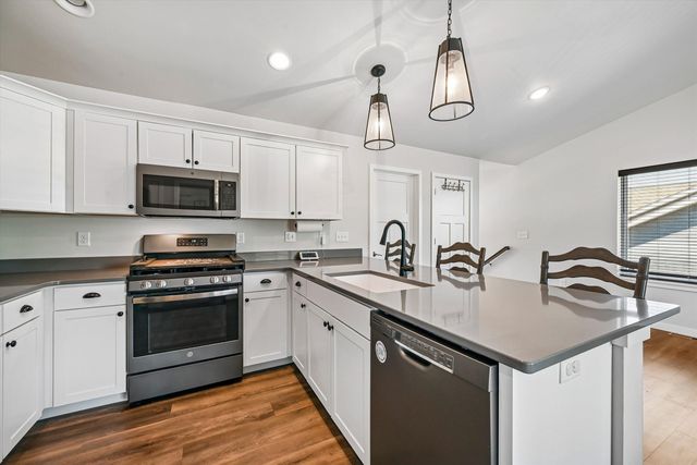 710 Brook Ridge Avenue, North Liberty, IA 52317