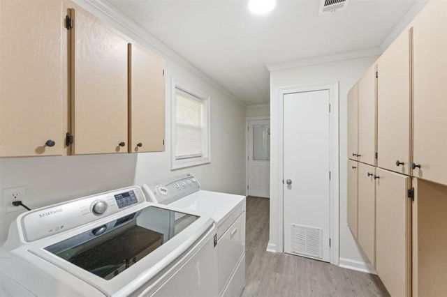 2504 Bonito Drive, Lake Charles, LA 70605