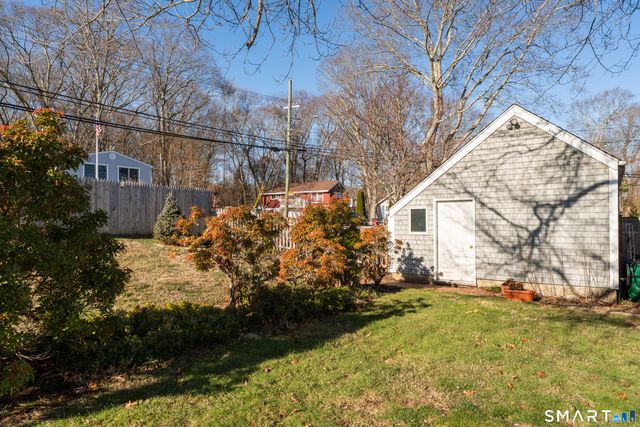 5 Attawan Avenue, East Lyme, CT 06357