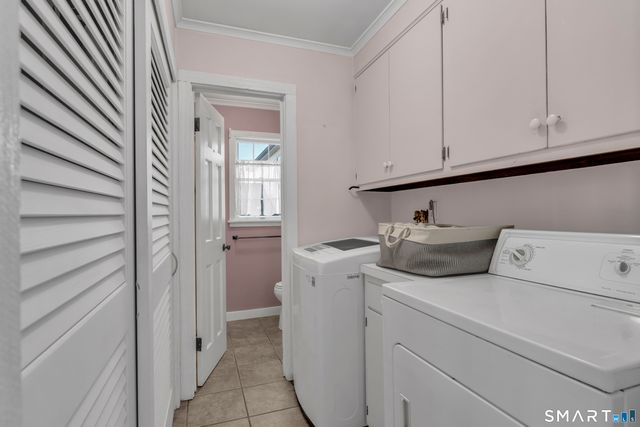 5 Attawan Avenue, East Lyme, CT 06357