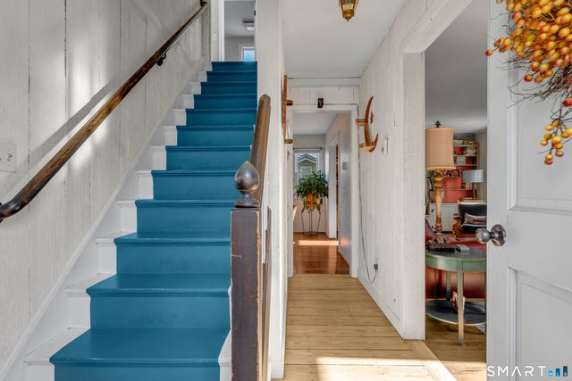 5 Attawan Avenue, East Lyme, CT 06357