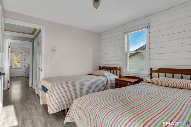 5 Attawan Avenue, East Lyme, CT 06357