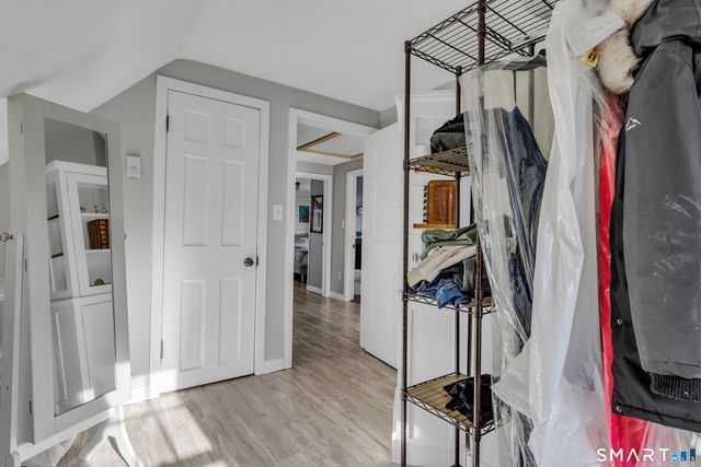 5 Attawan Avenue, East Lyme, CT 06357